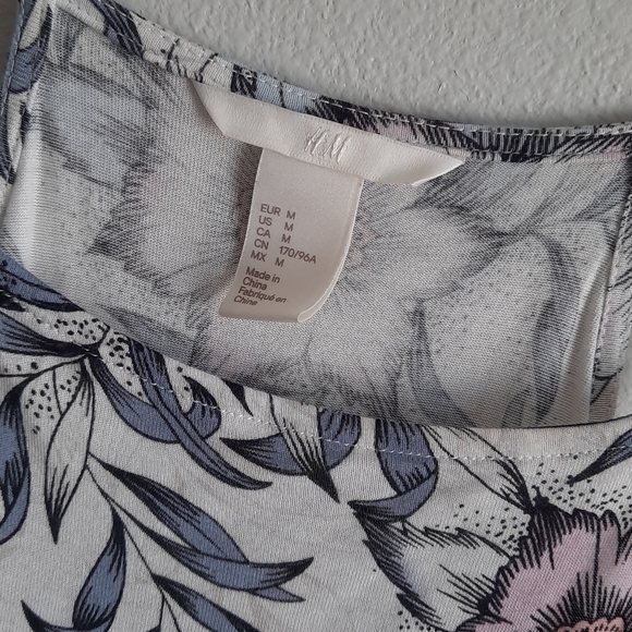 H&M - Picture 4 of 4